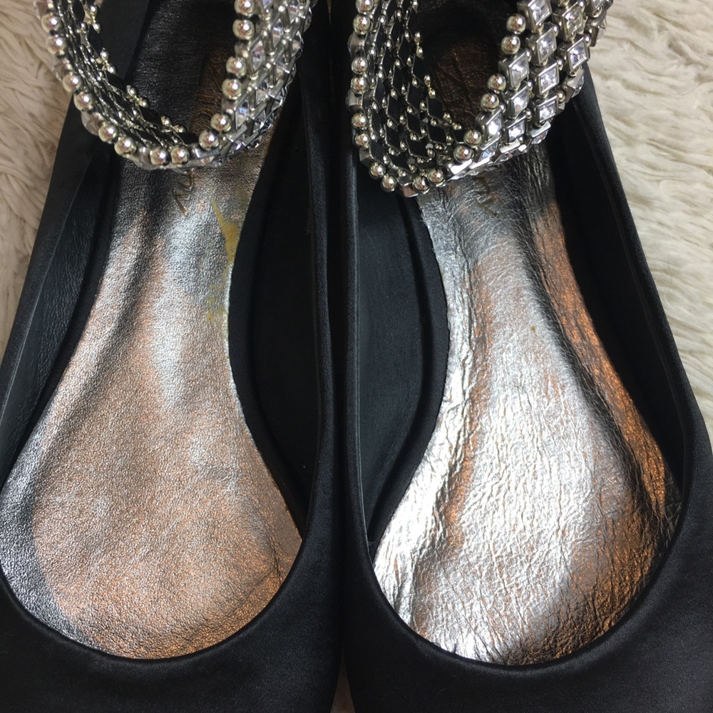 ZiGiny Hostile black flats faux diamond ankle band - Picture 5 of 13